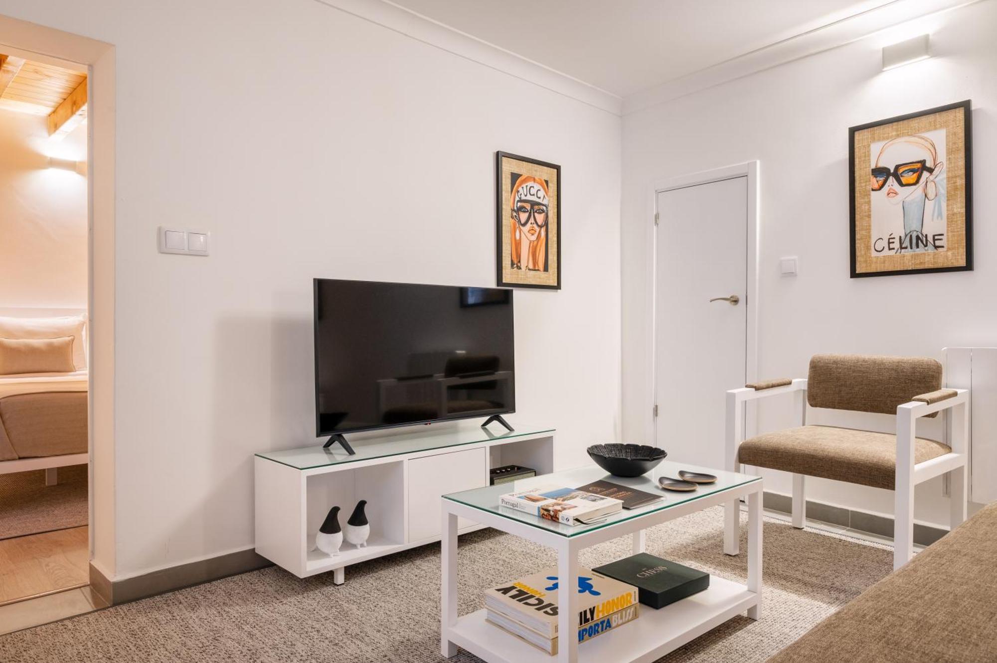 Azinheira Suites Townhouse - Alojamento Turistico (Adults Only) Элваш Экстерьер фото