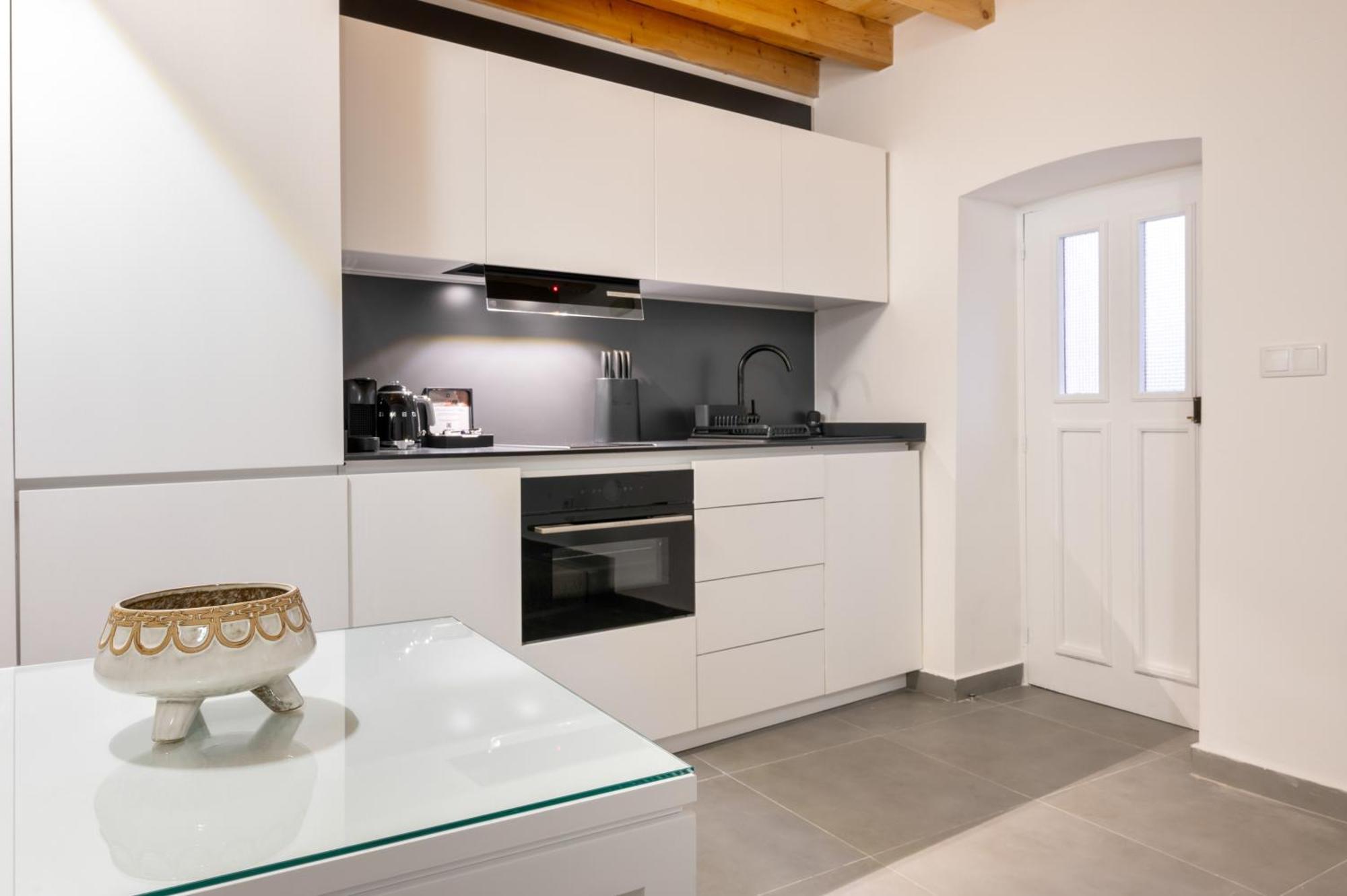Azinheira Suites Townhouse - Alojamento Turistico (Adults Only) Элваш Номер фото