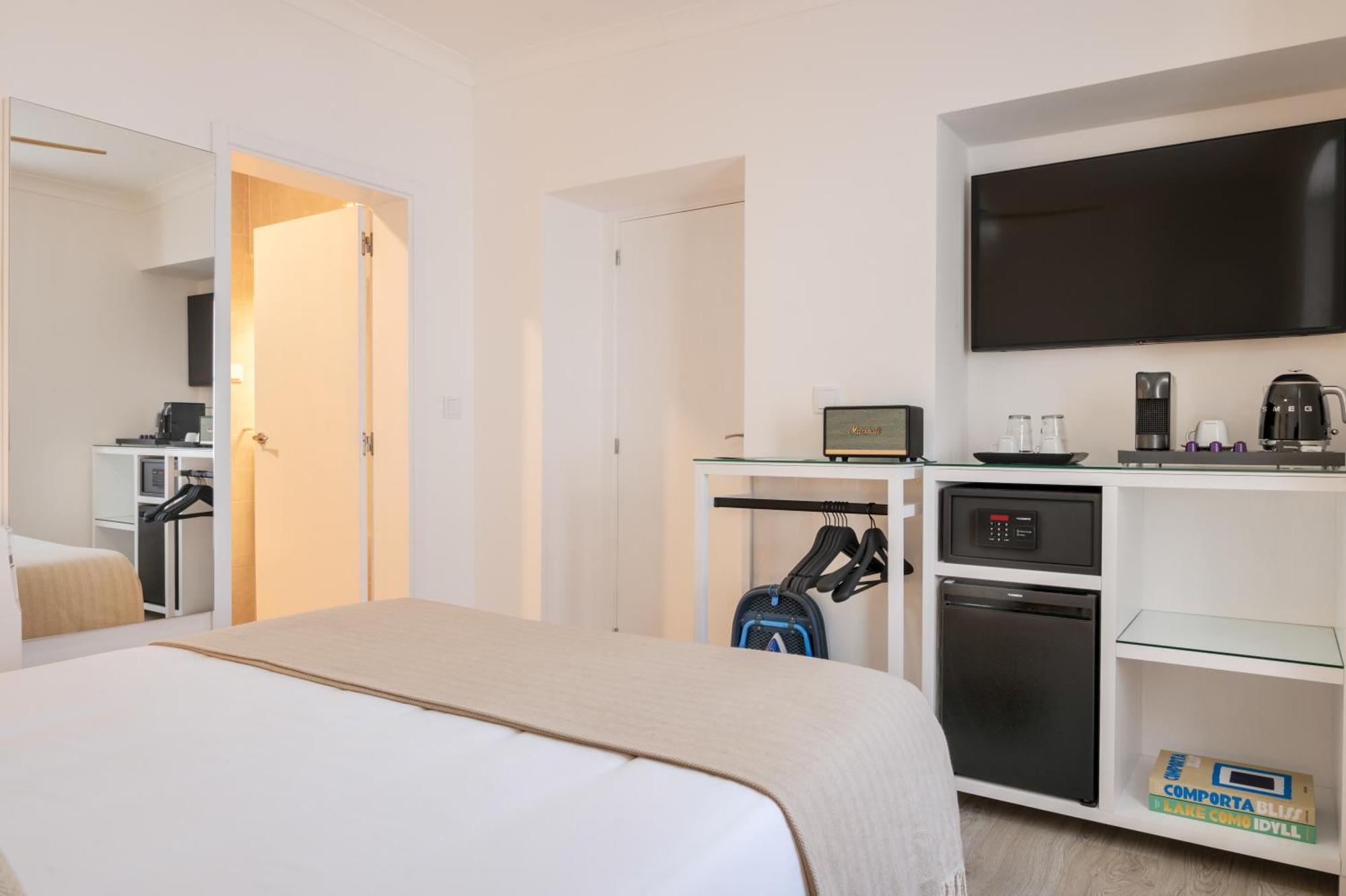 Azinheira Suites Townhouse - Alojamento Turistico (Adults Only) Элваш Экстерьер фото