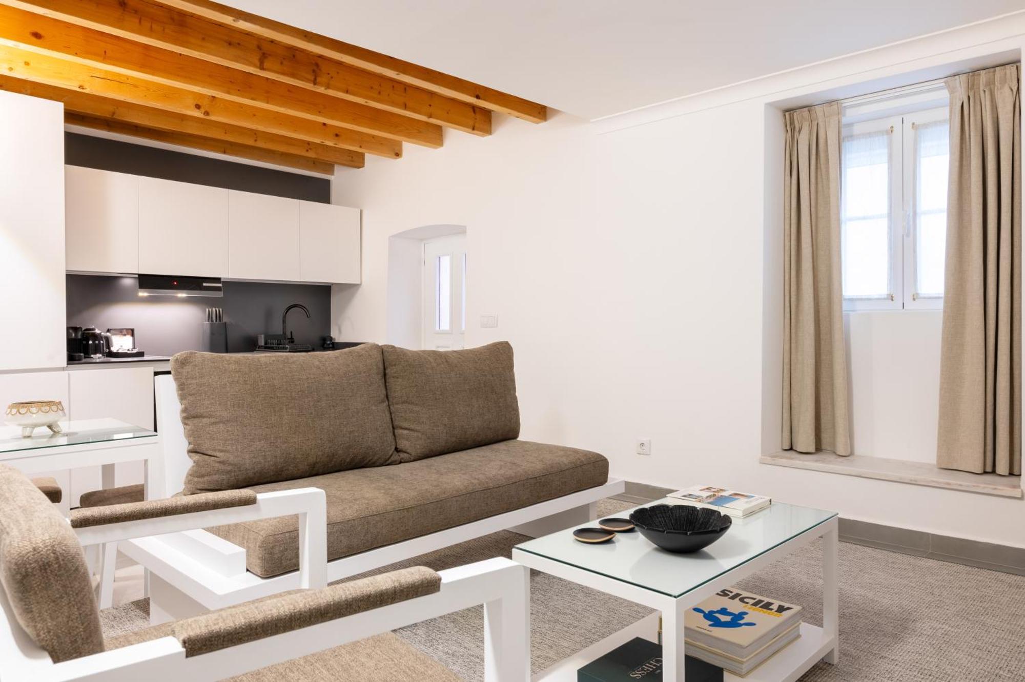 Azinheira Suites Townhouse - Alojamento Turistico (Adults Only) Элваш Экстерьер фото