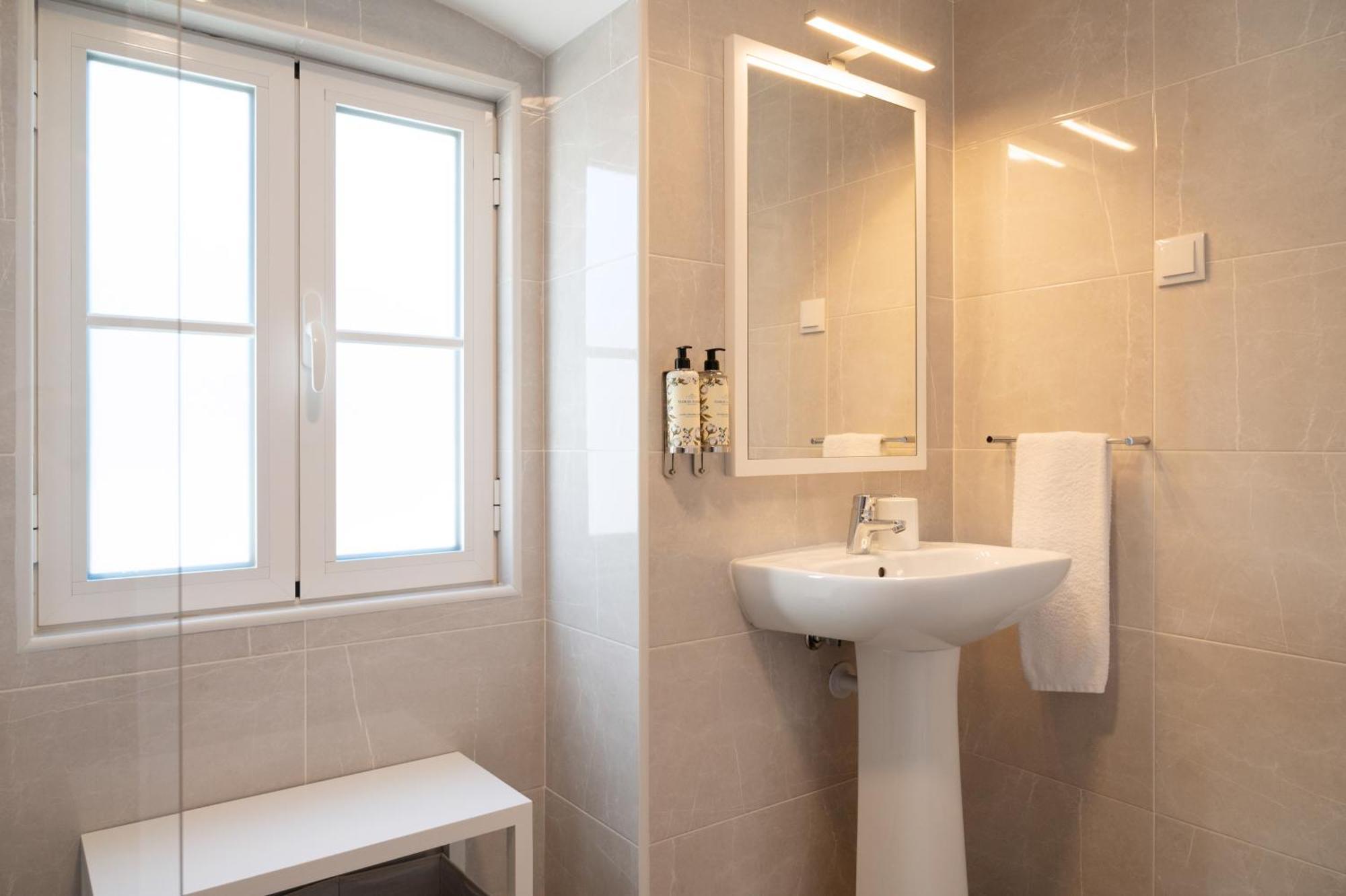 Azinheira Suites Townhouse - Alojamento Turistico (Adults Only) Элваш Экстерьер фото